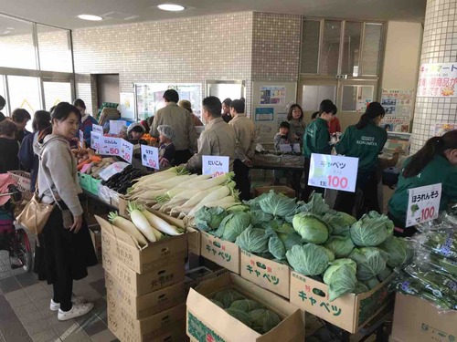 7888D716-E7FB-497F-8722-F640103F93B2