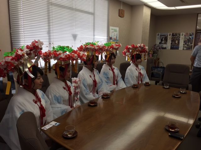 やすとログ 和泉市副市長 華やか 天神天満花娘