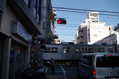 蓮沼駅(五反田方面踏切)