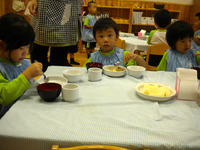 £¹¡¥£²£¸¡¡¤Ð¤é£´