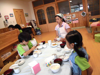 �����������Ф飴