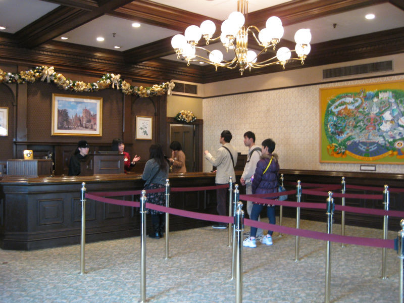 ディズニークリスマス11 2日目 ディズニーランドのプレミアムツアーその1 Travel Life とら家のたび暦