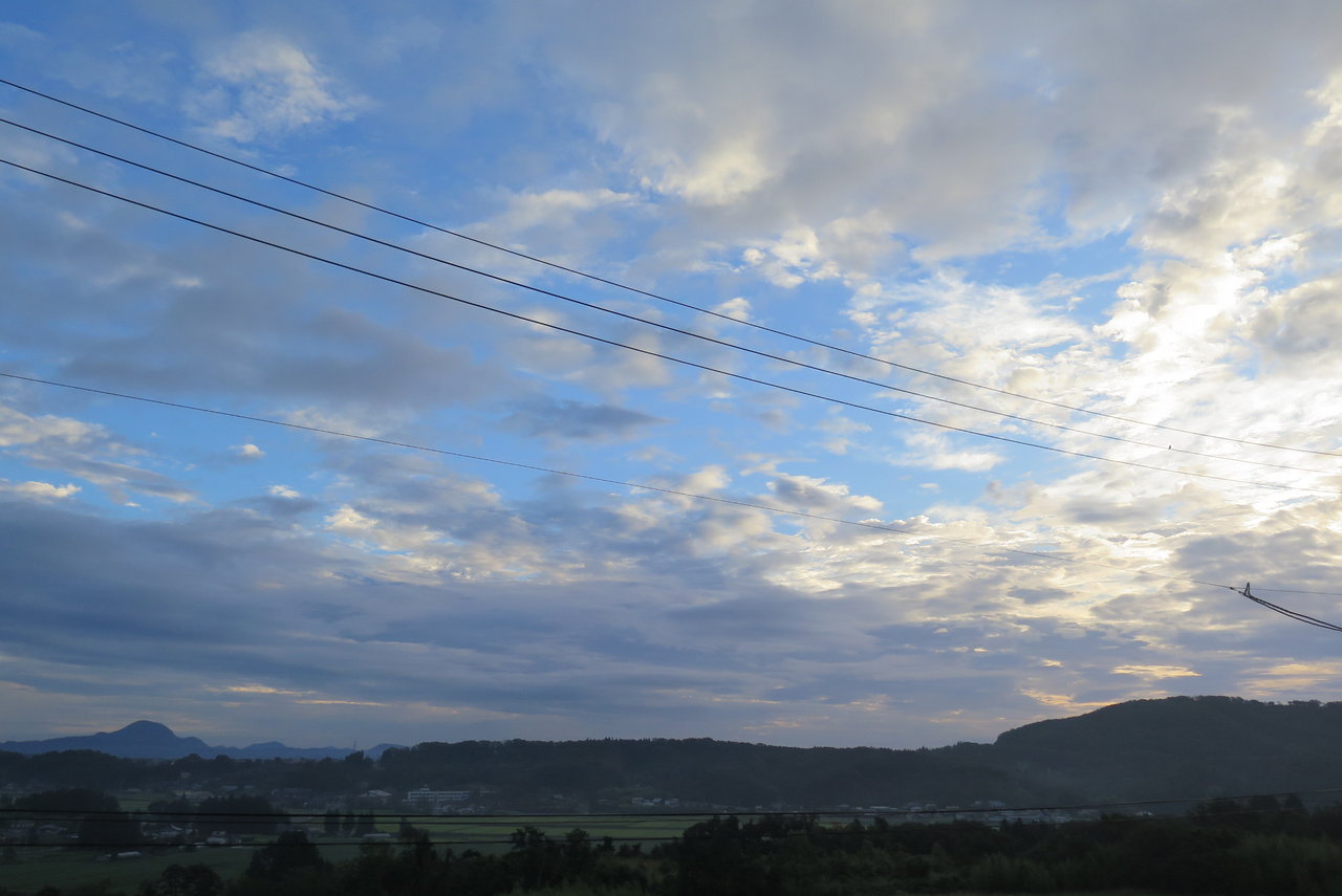 嵐の前の空 高台からの観天望気