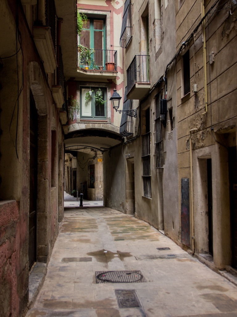 ヨーロッパの路地裏ってなんかいいよな やわらか速報