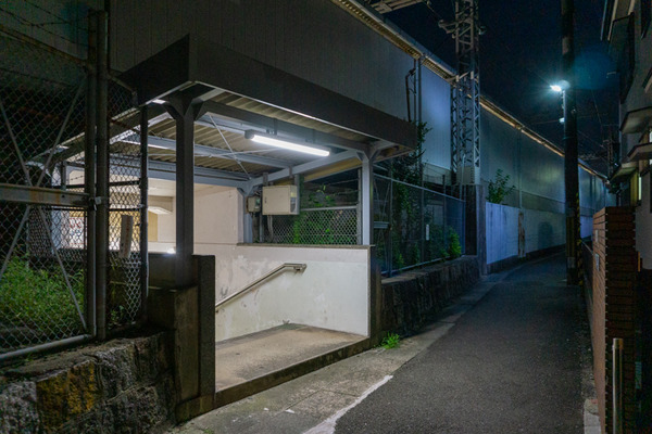 橋本駅 地下道 -230705-5