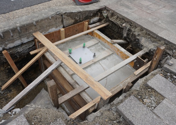 大芝バス停 屋根の工事-15