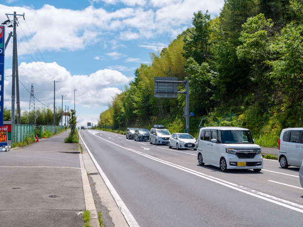八幡洞ヶ峠交差点 -230514-7