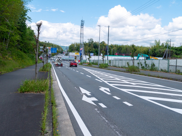 八幡洞ヶ峠交差点 -230514-2