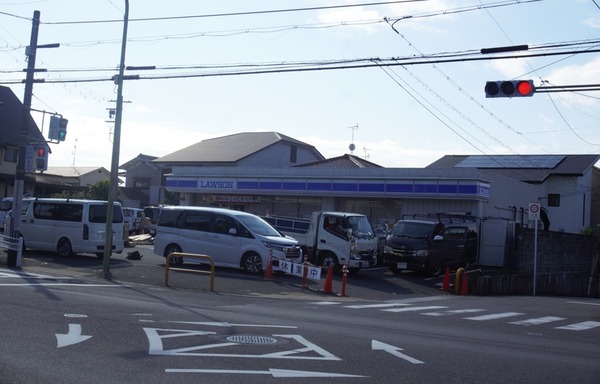 ローソン男山長沢店 休業-1