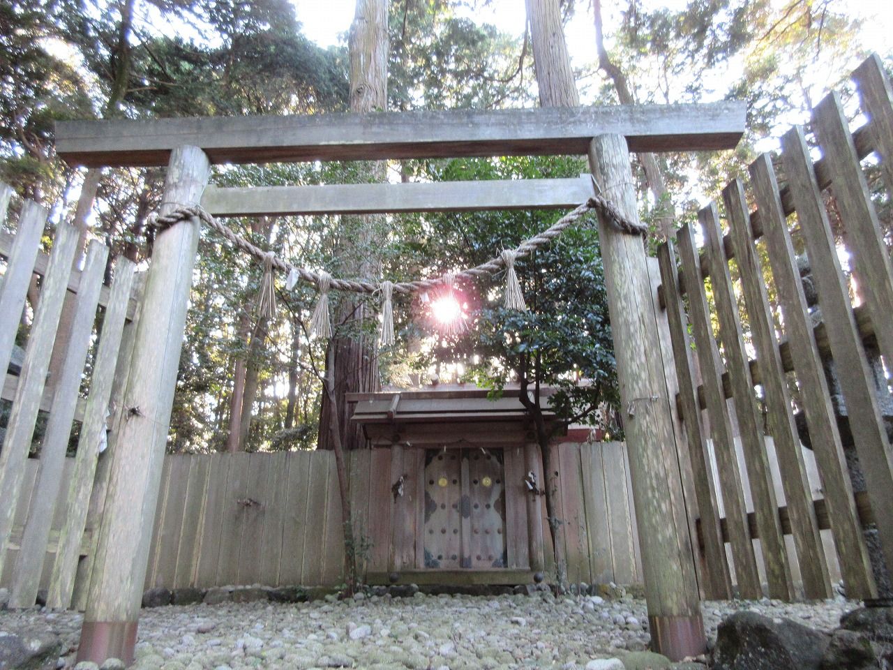 歩きを楽しむ元伊勢巡拝 / 神社仏閣、古跡歩き
      元伊勢巡拝 奈其波志忍山宮(なごわしのおしのやまのみや)~阿佐加乃藤方片樋宮(あさかのふじかたのかたひのみや) 
    コメント                やゆ