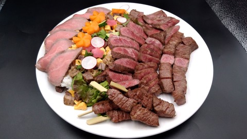 佐五郎「豪華牛肉ちらし寿司」