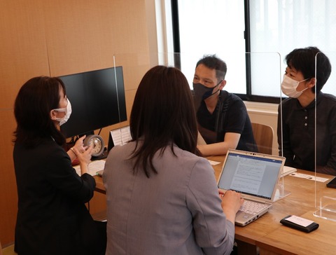 軽部草履さん相談風景