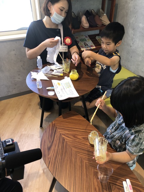 みつばち薬局実験教室1