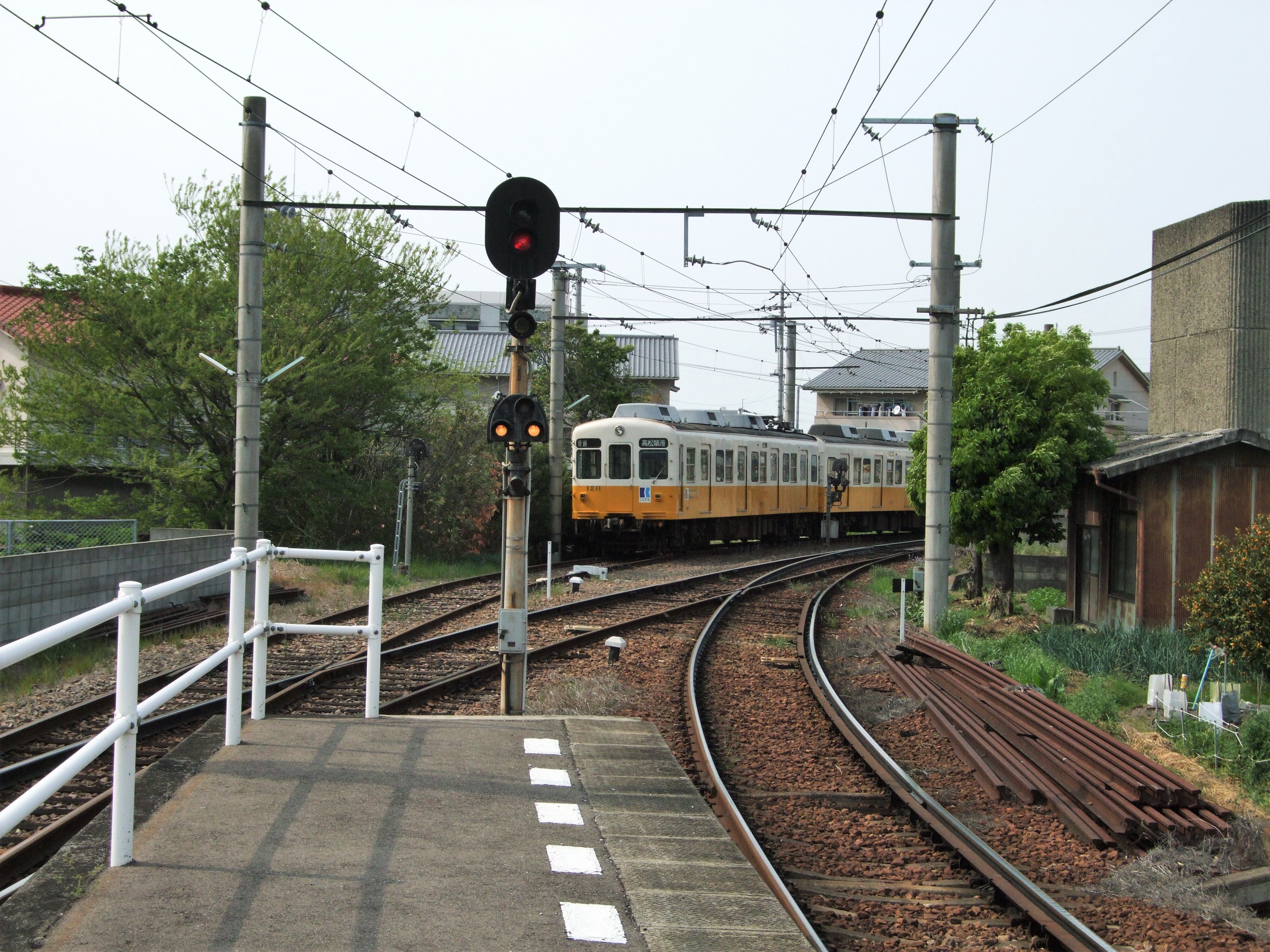 ことでんの思い出を振り返る くるり コトコトことでん 発売記念 横浜市立大学鉄道研究部のブログ