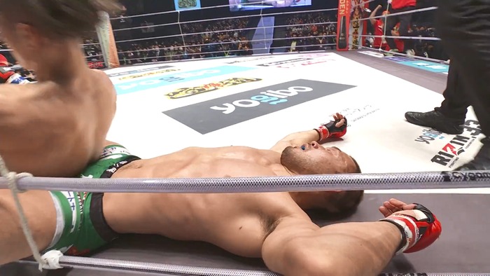 Hiromasa Ougikubo vs. Naoki Inoue.mp4_snapshot_20.18.856