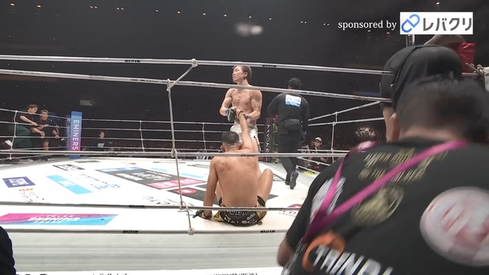 Kleber Koike vs.Mikuru Asakura.mp4_snapshot_13.10.149