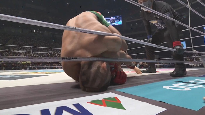 Hiromasa Ougikubo vs. Naoki Inoue.mp4_snapshot_13.06.504