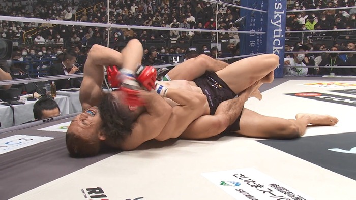 Hiromasa Ougikubo vs. Naoki Inoue.mp4_snapshot_19.58.016