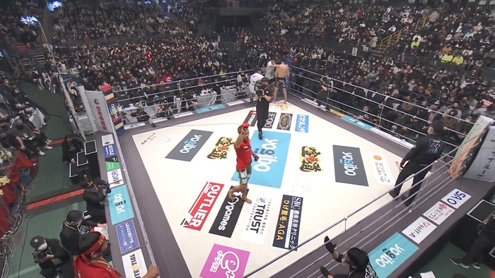 Hiromasa Ougikubo vs. Naoki Inoue.mp4_snapshot_21.56.112