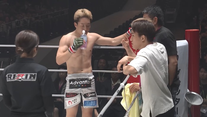 Mikuru Asakura vs. Chihiro Suzuki.mp4_snapshot_07.03.638