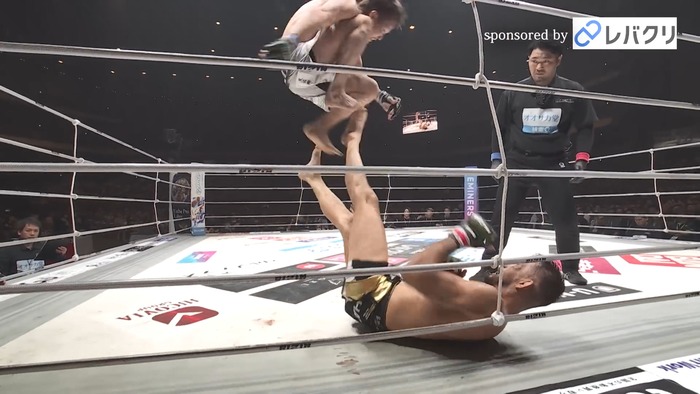 Kleber Koike vs.Mikuru Asakura.mp4_snapshot_19.14.821