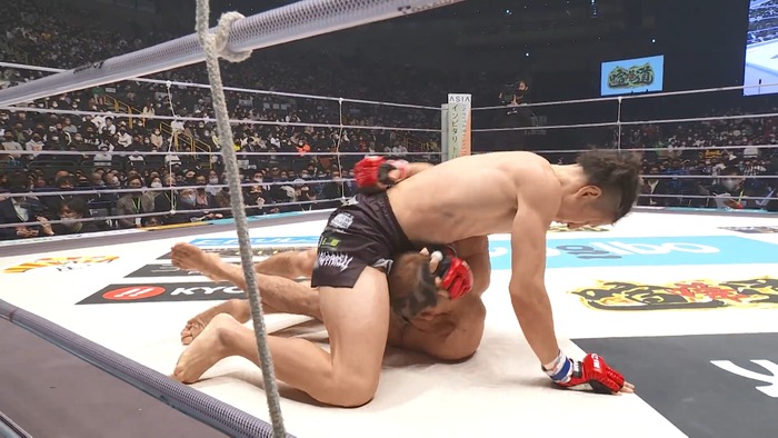 Hiromasa Ougikubo vs. Naoki Inoue.mp4_snapshot_06.03.755