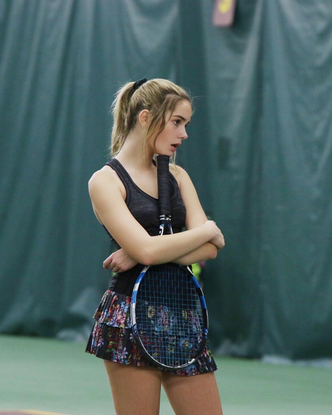 超可愛い16歳テニスプレーヤー発見される カワイイ探検隊