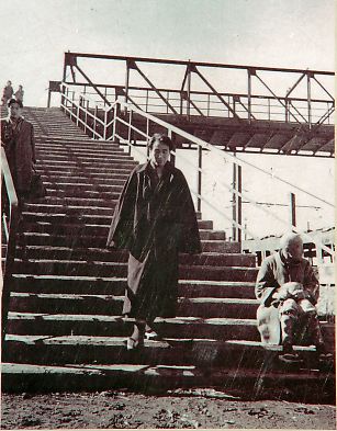 b575