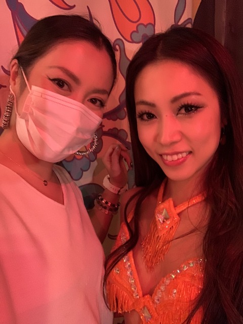 970E9B1B-CFAC-405B-A85F-54E29410D261