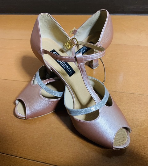 2723DEEA-C98B-4156-8522-58EE8477436D