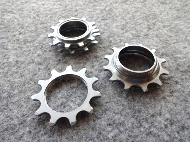 suntour フリーコグ サンツアー 前田工業 18T suntour フリーコグ サンツアー 前田工業 18T