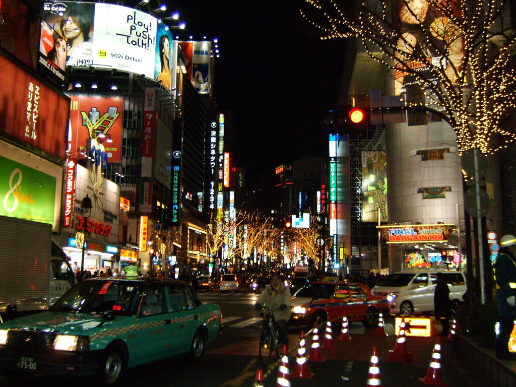 夜の渋谷の顔 ｖａｉｏの食べ歩き２