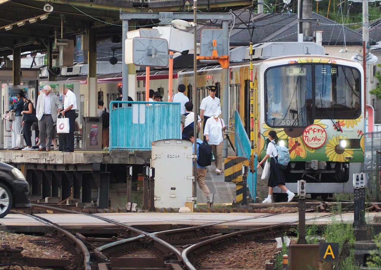 早朝の神戸電鉄三田線道場南口 伊丹急行電鉄の夢ブログ