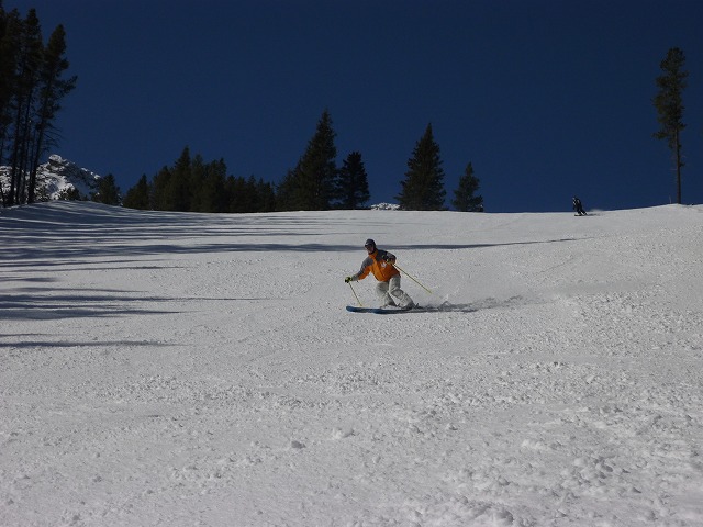 ３月２１日お姉さまツアーinノーケイ カナダ まいど かけおです