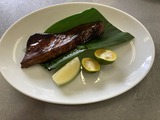 葉蘭を敷いて