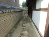 記念館の裏道