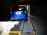 車到着