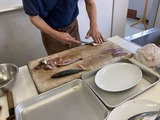 下身を開く位置