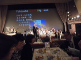 司会をするオーナー