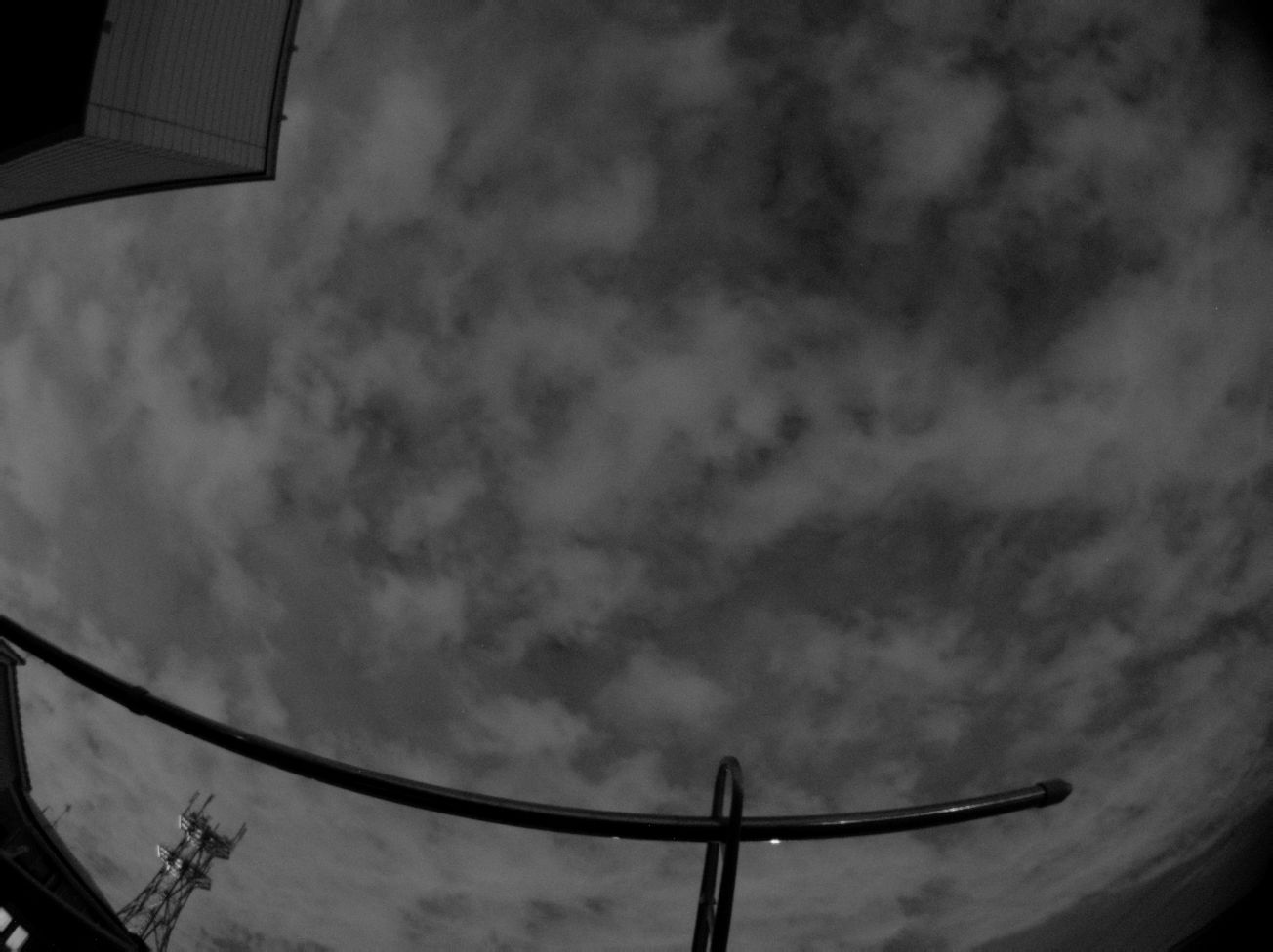 曇りの夜は自宅からの光害を測定するテスト ベランダ天体観測の記録