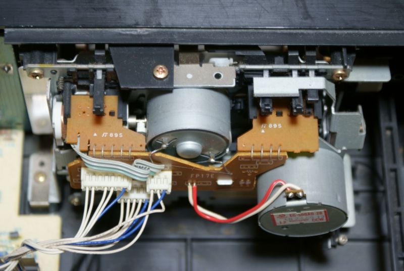 TEAC V-680 の修理、調整 : プアオーディオなブログ TEAC V-680 の修理、調整 : プアオーディオなブログ