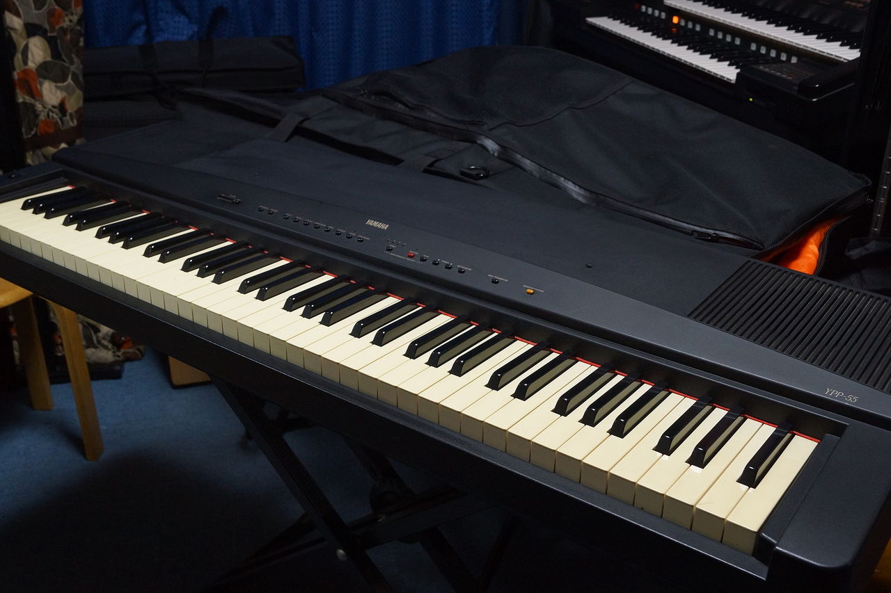 Yamaha YPP55 電子ピアノ 76鍵 黒