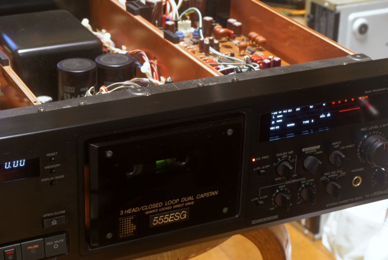 SONY TC-K555ESG のベルト交換&調整 : プアオーディオなブログ SONY TC-K555ESG のベルト交換&調整 : プアオーディオなブログ