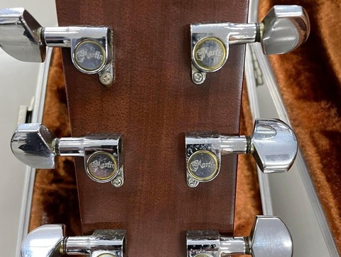 CE81B5CD-1990-4E9C-B884-66D013901494