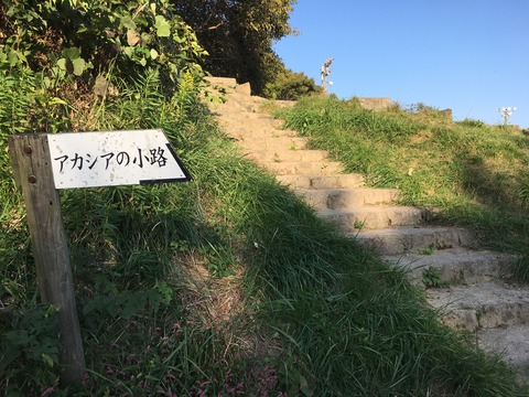 00