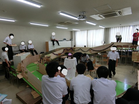 吉田みきと ほぼ毎日ブログ 本郷祭19 教室にジェットコースター 吉田みきと ほぼ毎日ブログ 本郷祭19 教室にジェットコースター
