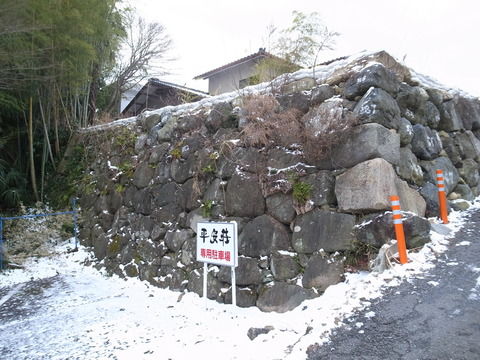 5746a70f-s