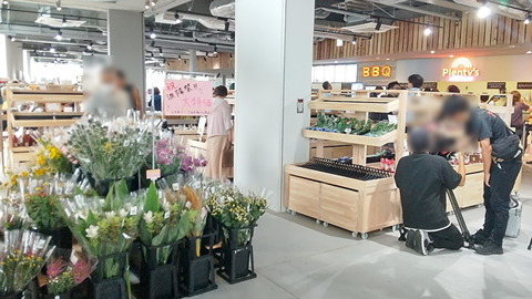 PhOkb5JxNkt4U8J1752828636_1752828669