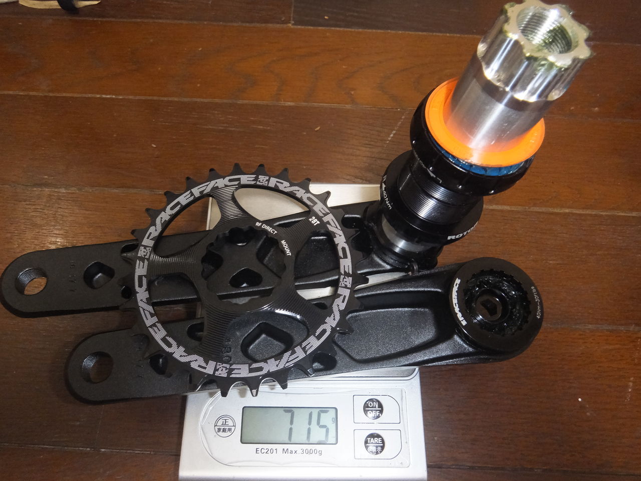 最新非シマノ180mmクランク RACEFACE TURBIN& 最新非シマノ180mmクランク RACEFACE TURBIN&