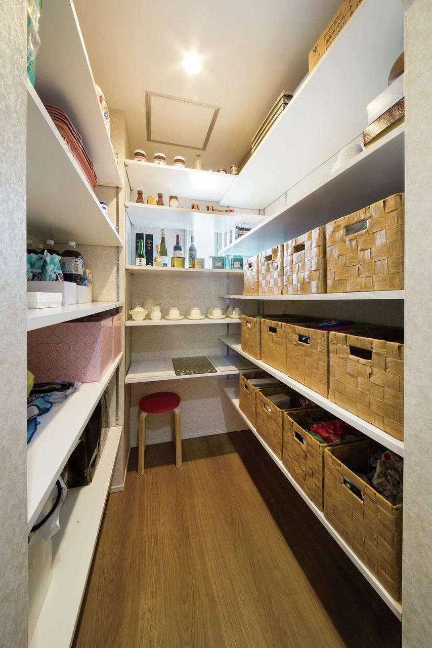 パントリーが欲しい 玄関の下駄箱からコート置き場 食料庫 リフォーム リノベーションへの道in山形の戸建